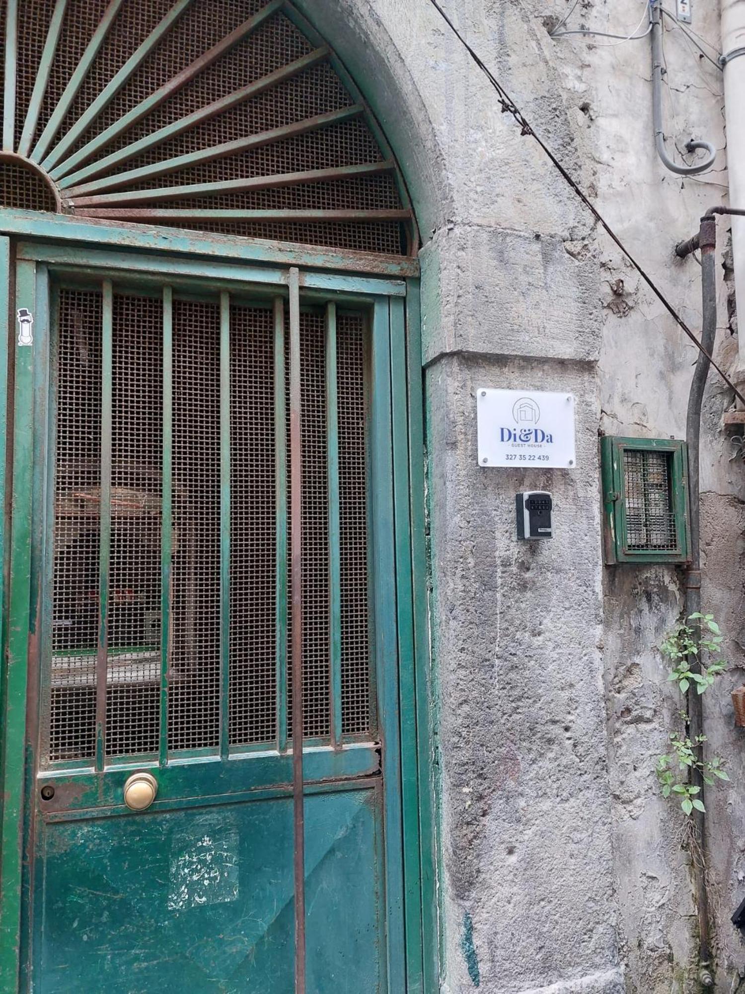 Napoli Centro - Di&Da Guest House Eksteriør billede